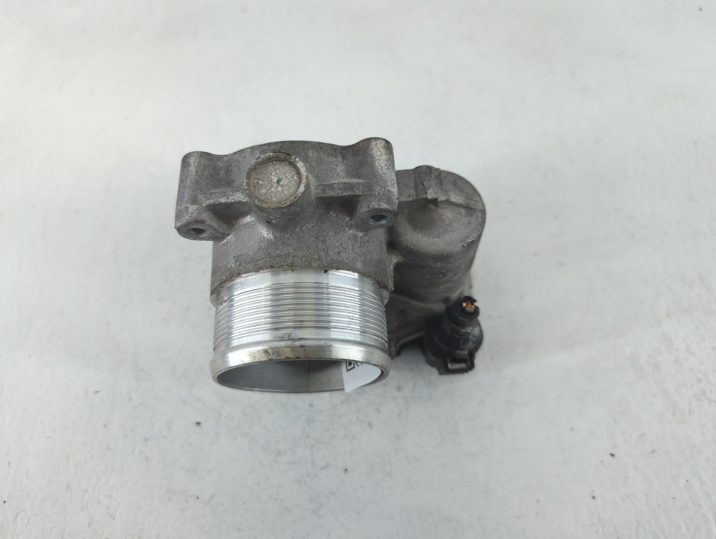 2018-2022 Volkswagen Tiguan Throttle Body P/N:06K 133 062 AG Fits Fits 2018 2019 2020 2021 2022 OEM Used Auto Parts - Oemuse