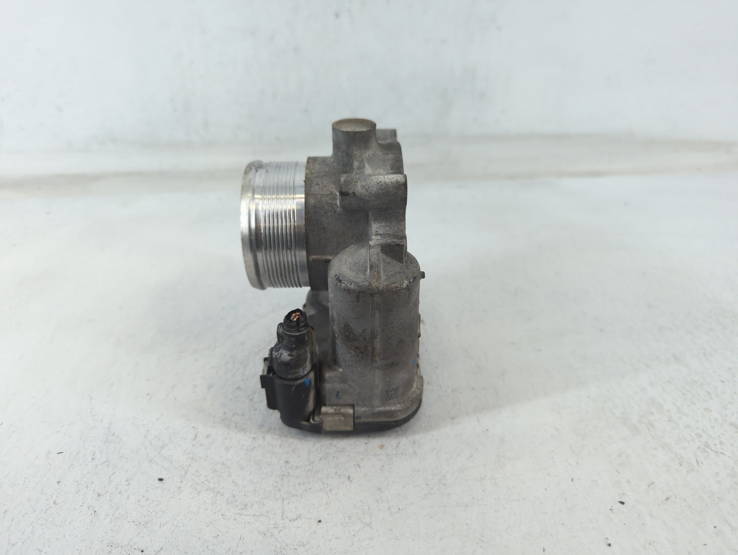 2018-2022 Volkswagen Tiguan Throttle Body P/N:06K 133 062 AG Fits Fits 2018 2019 2020 2021 2022 OEM Used Auto Parts - Oemuse