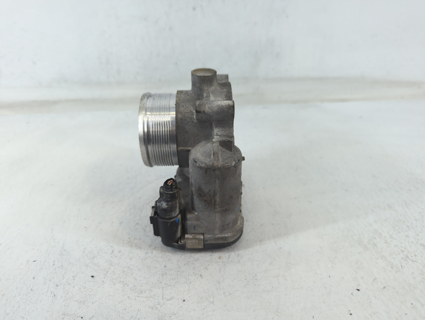 2018-2022 Volkswagen Tiguan Throttle Body P/N:06K 133 062 AG Fits Fits 2018 2019 2020 2021 2022 OEM Used Auto Parts - Oemuse