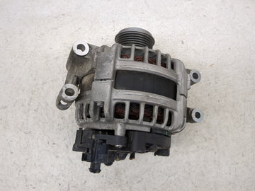 2020-2022 Volkswagen Tiguan Alternator Replacement Generator Charging Assembly Engine OEM P/N:06K 903 026 B Fits OEM Used Au