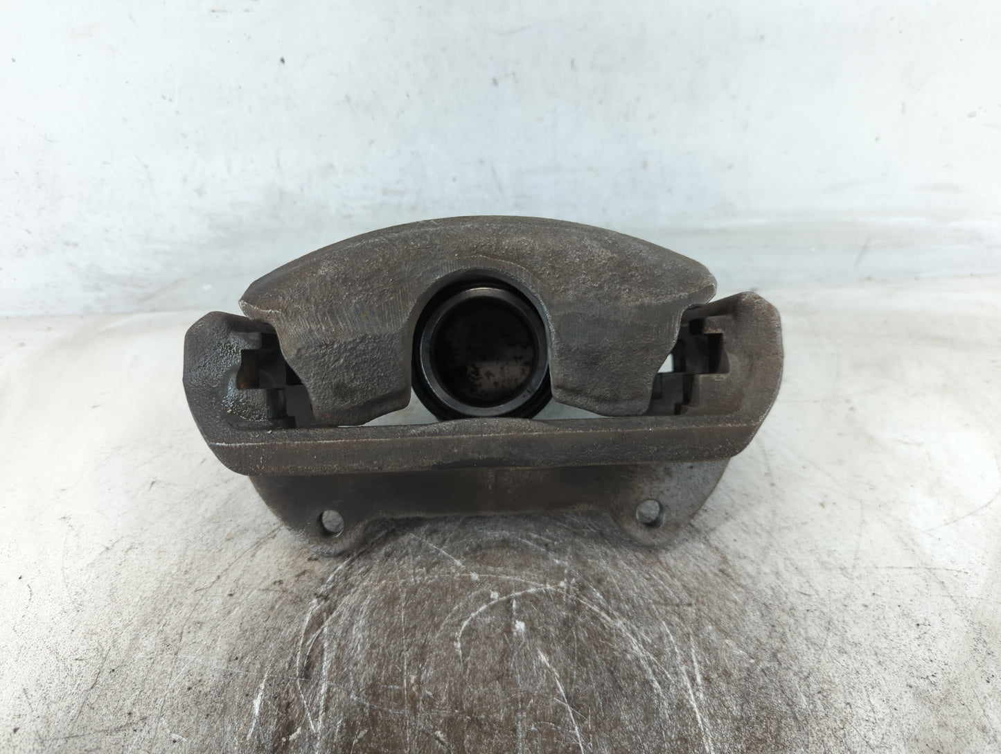 2018-2022 Volkswagen Tiguan Front Passenger Right Brake Caliper - Oemusedautoparts1.com