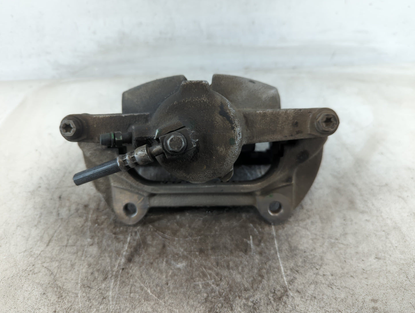 2018-2022 Volkswagen Tiguan Front Passenger Right Brake Caliper - Oemusedautoparts1.com