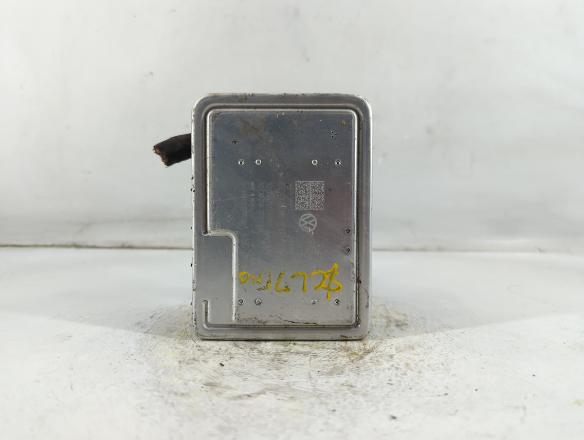 2020 Volkswagen Tiguan Anti-Lock Brake ABS Pump Module Actuator OEM P/N:5Q0 614 517 DL Fits Fits 2021 OEM Used Auto Parts - 