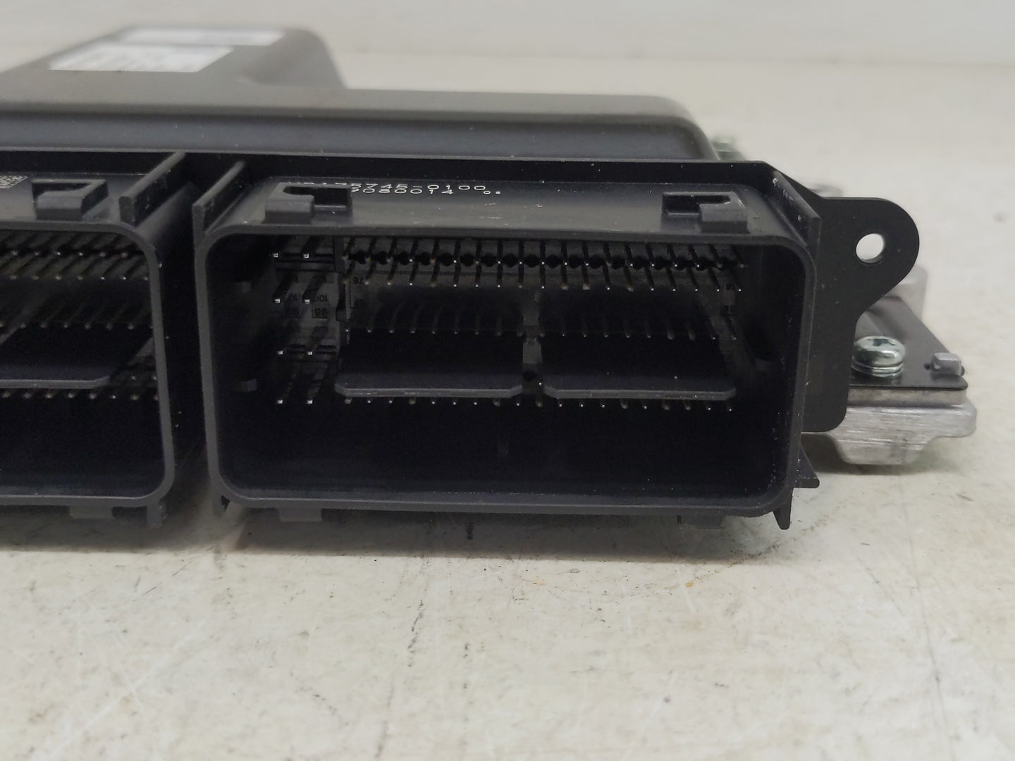 2015-2020 Volvo S60 PCM Engine Control Computer ECU ECM PCU OEM P/N:32242004 Fits Fits 2015 2016 2017 2018 2019 2020 OEM Use