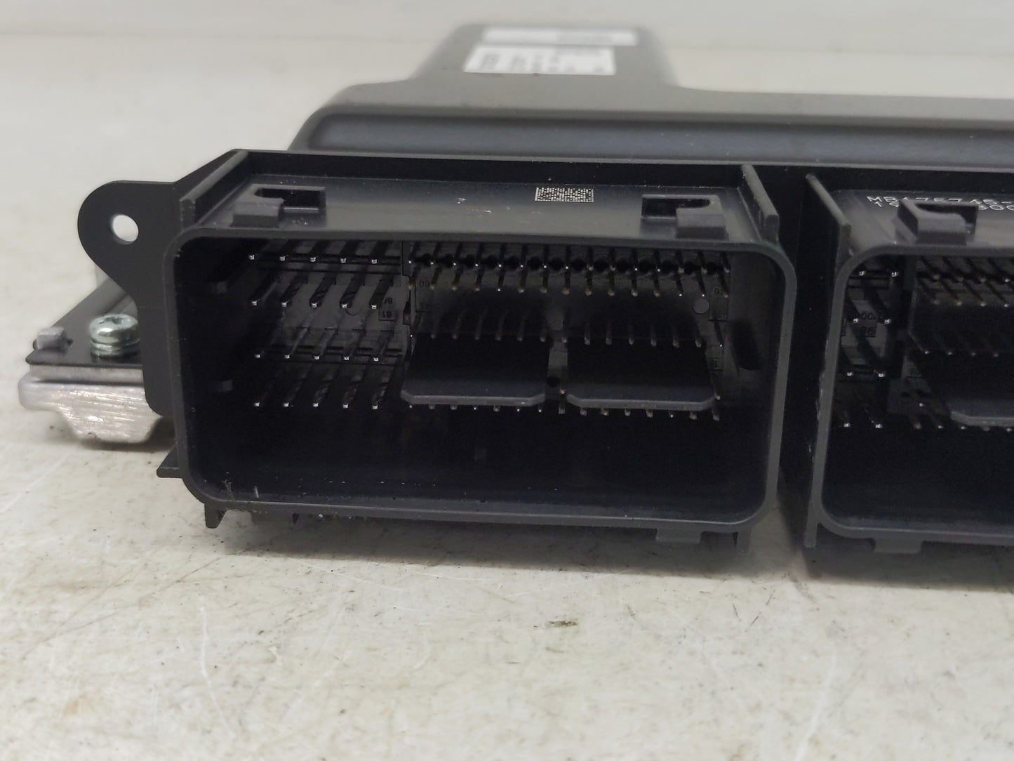 2015-2020 Volvo S60 PCM Engine Control Computer ECU ECM PCU OEM P/N:32242004 Fits Fits 2015 2016 2017 2018 2019 2020 OEM Use