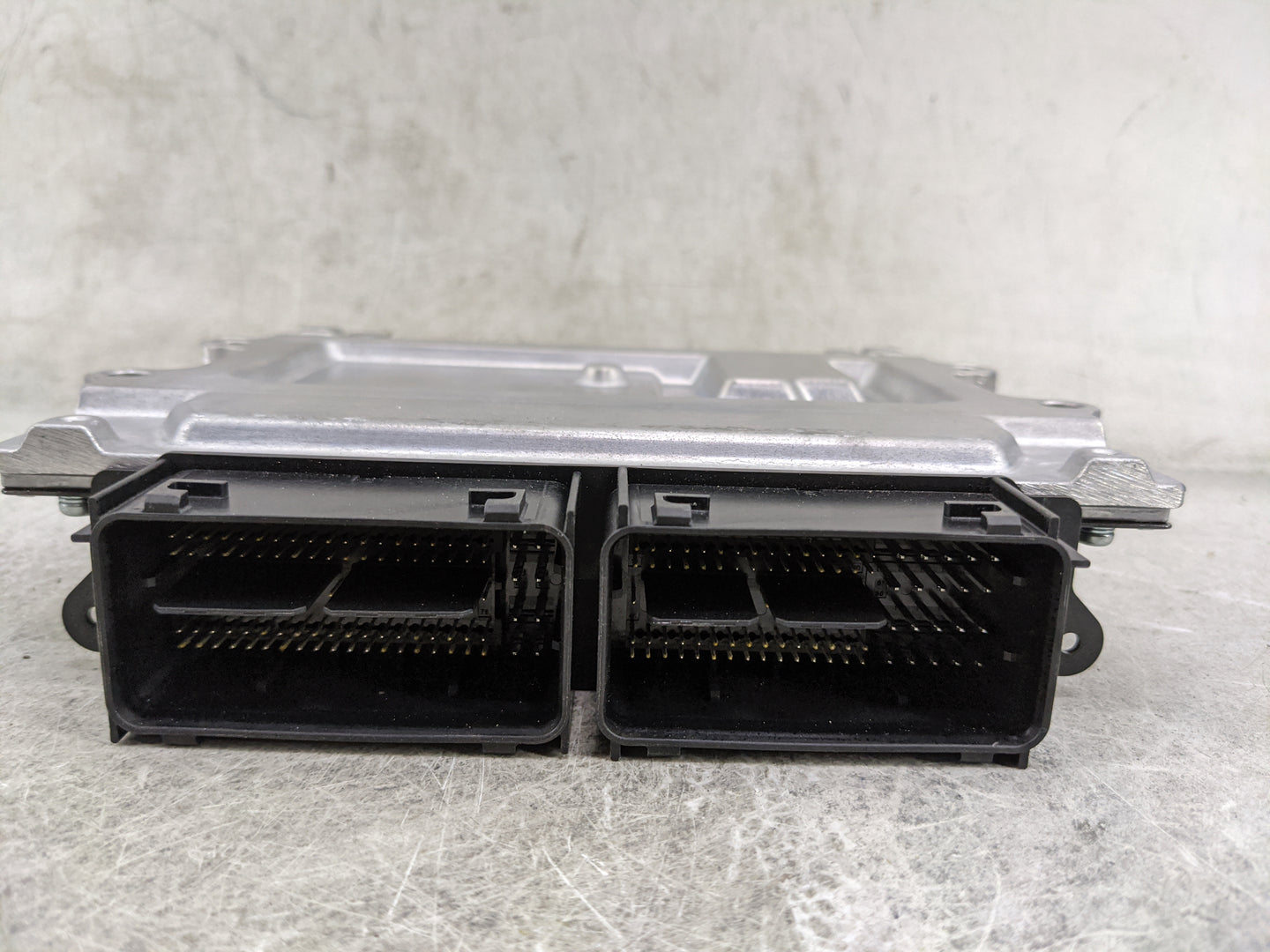 2015-2020 Volvo S60 PCM Engine Control Computer ECU ECM PCU OEM P/N:32242004 0000351174 Fits Fits 2015 2016 2017 2018 2019 2