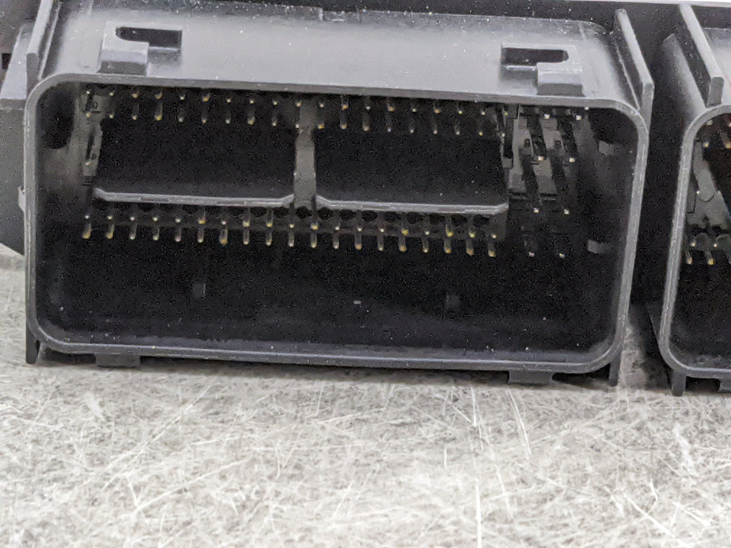 2015-2020 Volvo S60 PCM Engine Control Computer ECU ECM PCU OEM P/N:32242004 0000351174 Fits Fits 2015 2016 2017 2018 2019 2