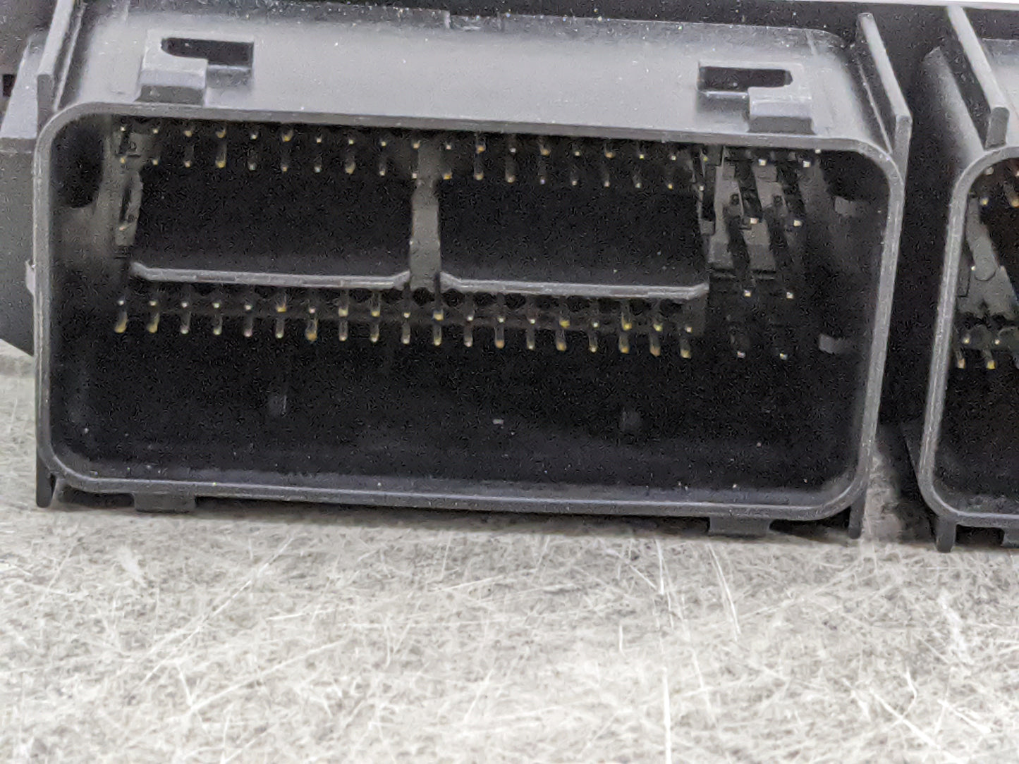 2015-2020 Volvo S60 PCM Engine Control Computer ECU ECM PCU OEM P/N:32242004 0000351174 Fits Fits 2015 2016 2017 2018 2019 2
