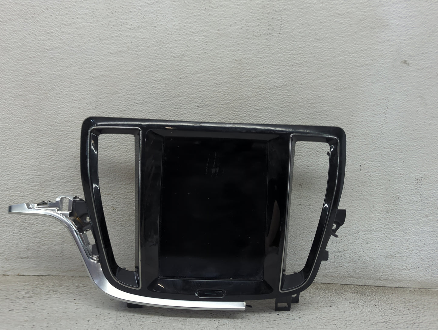 2019-2020 Volvo S60 Information Display Screen 1496173 - Oemusedautoparts1.com