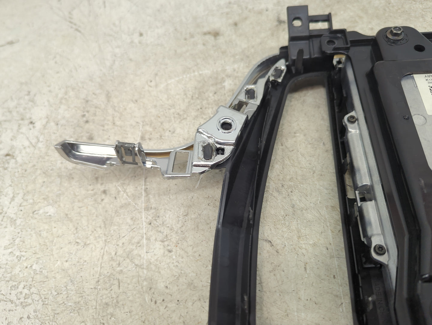 2019-2020 Volvo S60 Information Display Screen 1496173 - Oemusedautoparts1.com