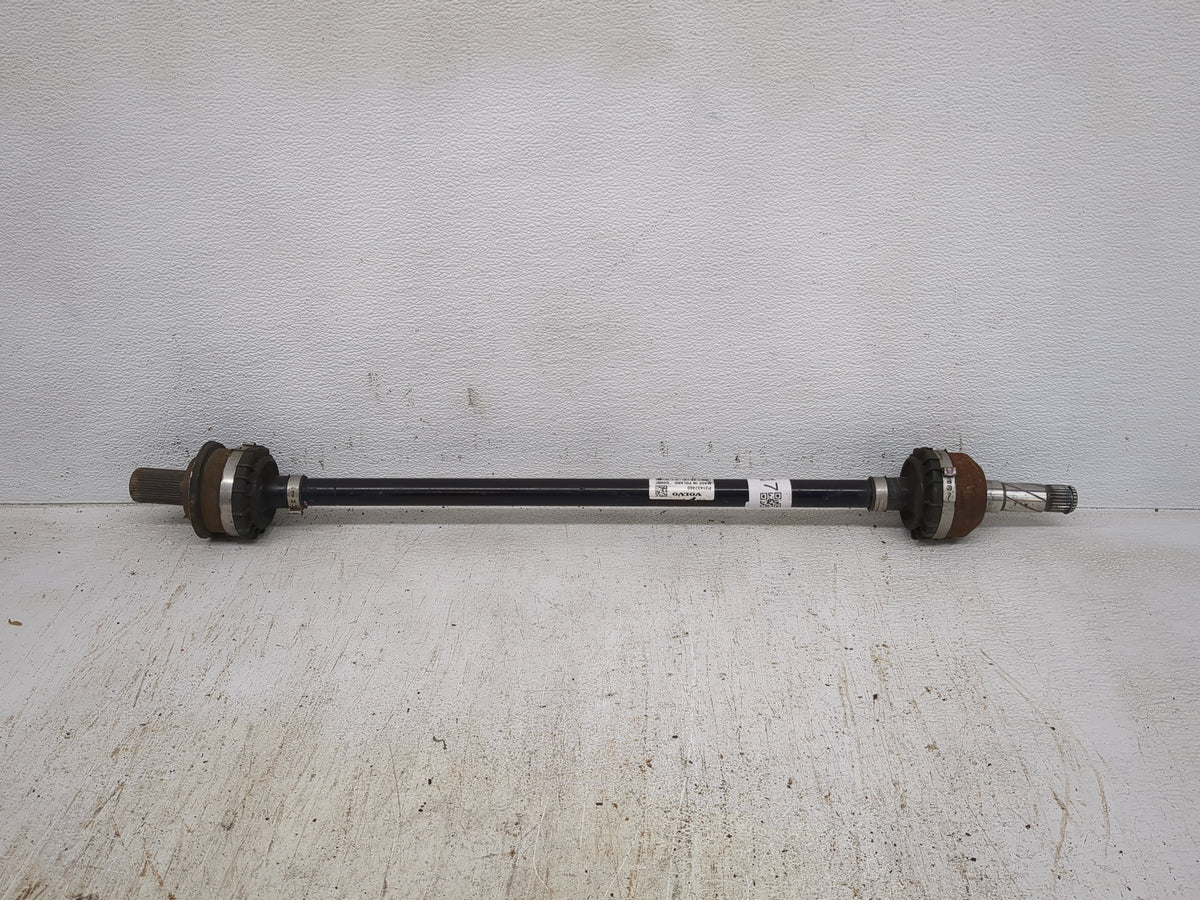 2019-2020 Volvo S60 Axle Shaft Rear Passenger Cv C/v - Oemusedautoparts1.com