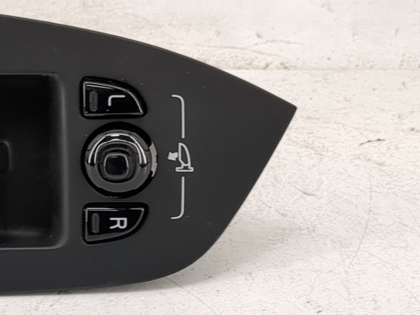 2018-2020 Volvo S90 Master Power Window Switch Replacement Driver Side Left P/N:31415514 Fits Fits 2018 2019 2020 OEM Used A