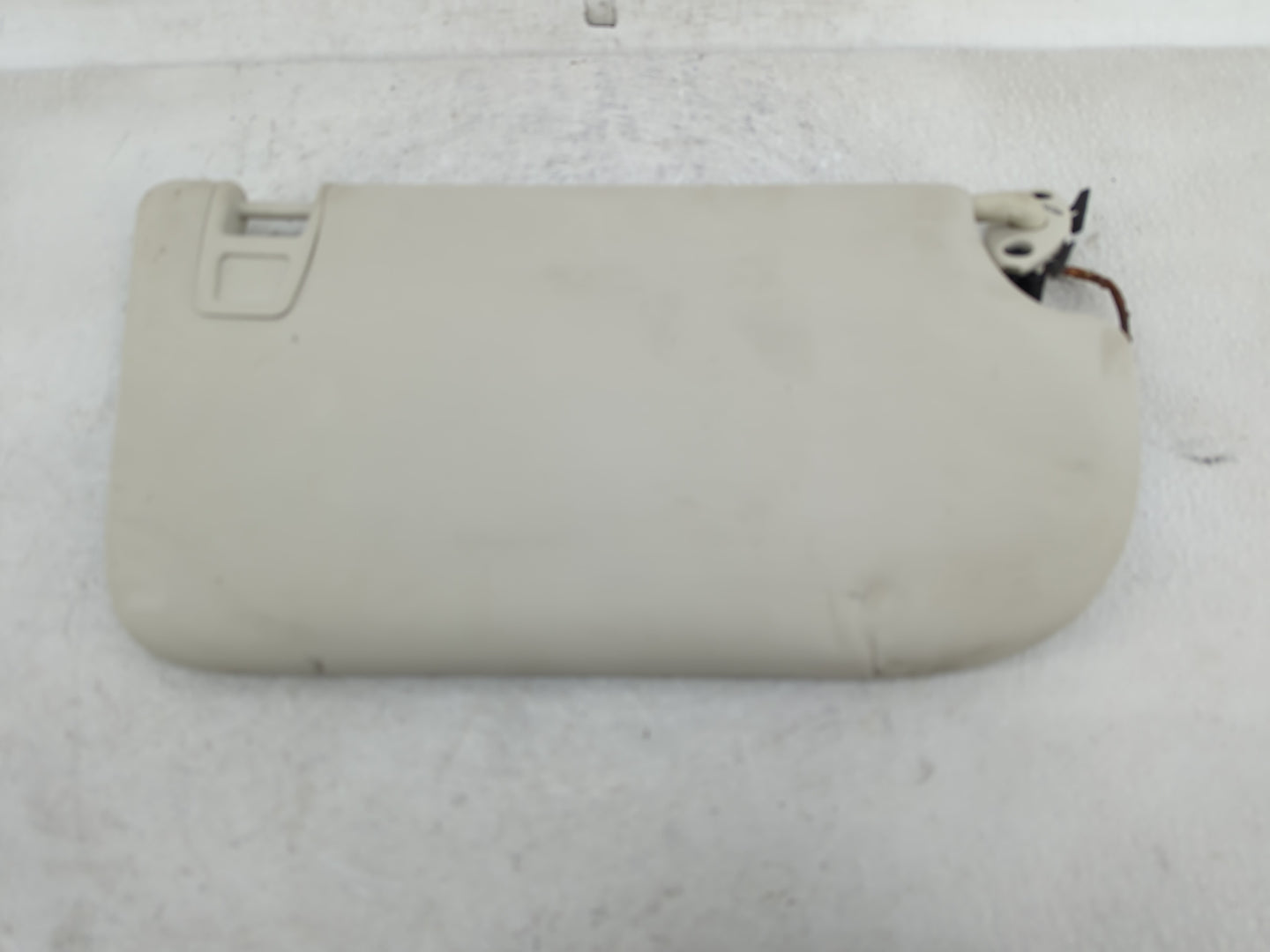 2018-2021 Volvo Xc60 Sun Visor Shade Replacement Driver Left Mirror Fits Fits 2018 2019 2020 2021 OEM Used Auto Parts - Oemu
