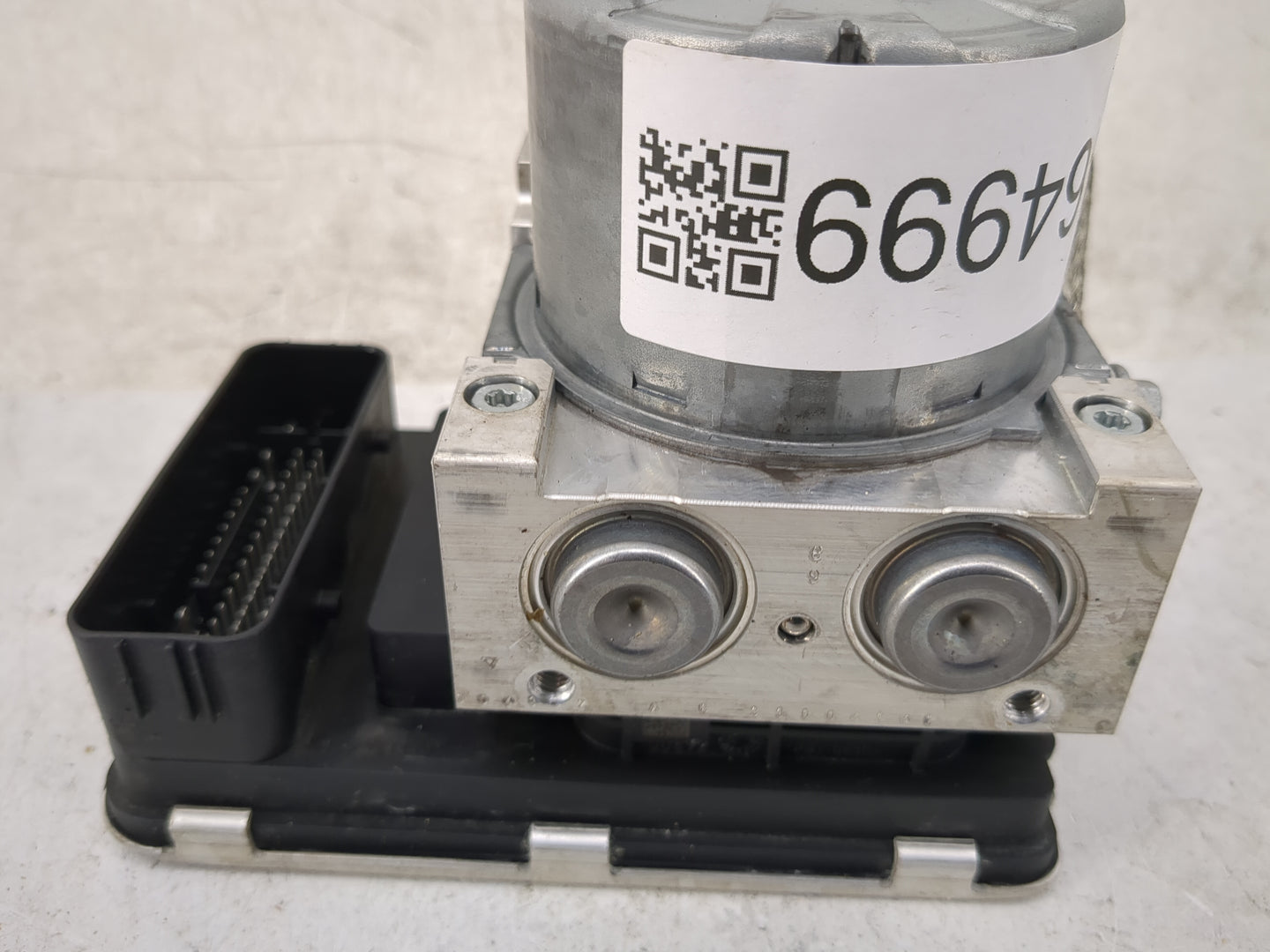 2020-2021 Volvo Xc60 ABS Pump Control Module Replacement P/N:32214804 6181020000A, 10.0915-0480.3 Fits Fits 2019 2020 2021 O