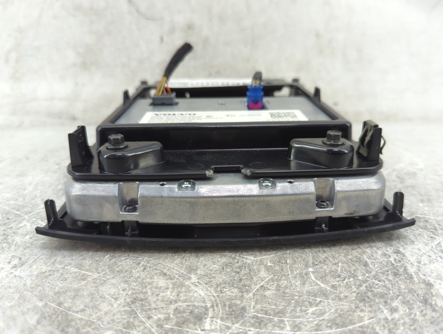 2019-2020 Volvo Xc60 Information Display Screen 1468200 - Oemusedautoparts1.com