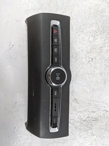 2020 Volvo Xc60 Radio AM FM Cd Player Receiver Replacement P/N:P31398845 T19400185301 Fits OEM Used Auto Parts - Oemusedauto