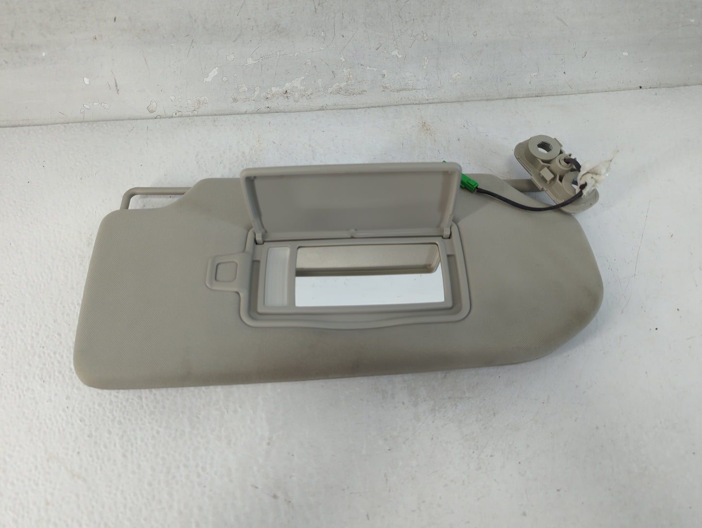 2016-2021 Volvo Xc90 Sun Visor Shade Replacement Passenger Right Mirror Fits Fits 2016 2017 2018 2019 2020 2021 OEM Used Aut