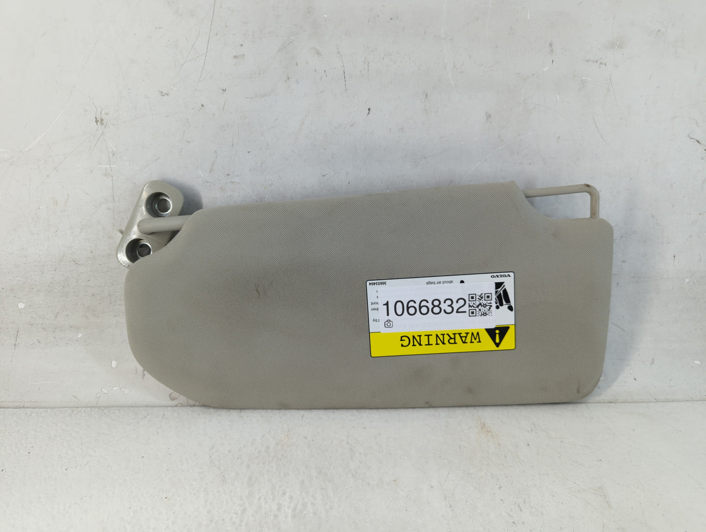 2016-2021 Volvo Xc90 Sun Visor Shade Replacement Passenger Right Mirror Fits Fits 2016 2017 2018 2019 2020 2021 OEM Used Aut
