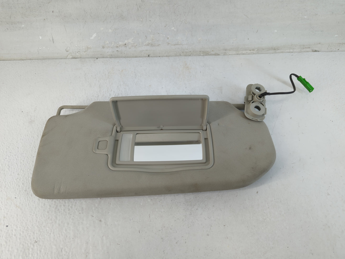 2016-2021 Volvo Xc90 Sun Visor Shade Replacement Passenger Right Mirror Fits Fits 2016 2017 2018 2019 2020 2021 OEM Used Aut