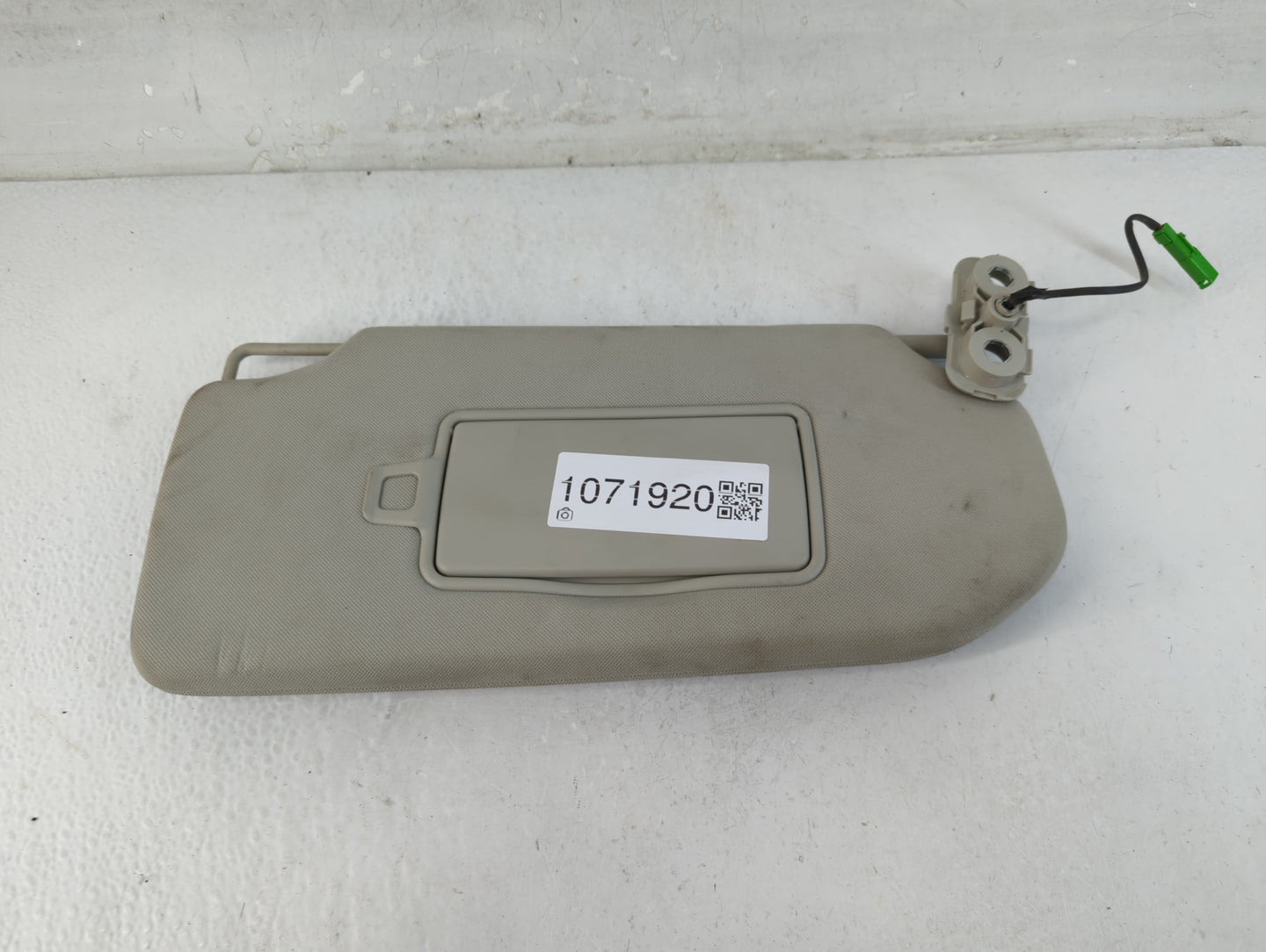 2016-2021 Volvo Xc90 Sun Visor Shade Replacement Passenger Right Mirror Fits Fits 2016 2017 2018 2019 2020 2021 OEM Used Aut