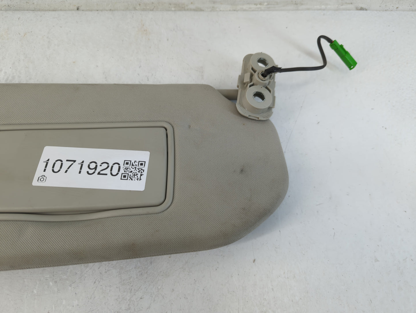 2016-2021 Volvo Xc90 Sun Visor Shade Replacement Passenger Right Mirror Fits Fits 2016 2017 2018 2019 2020 2021 OEM Used Aut