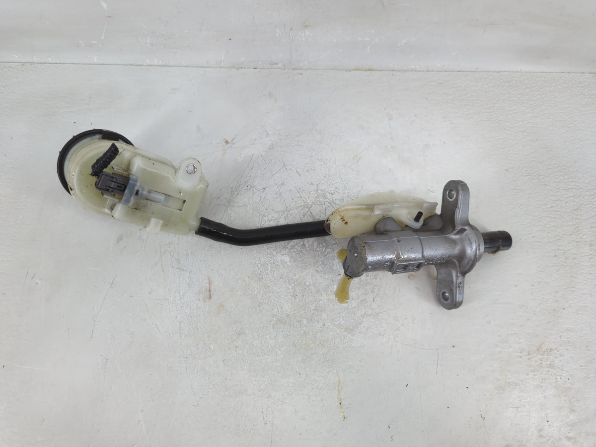 2016-2022 Acura Ilx Brake Master Cylinder 1208691 - Oemusedautoparts1.com