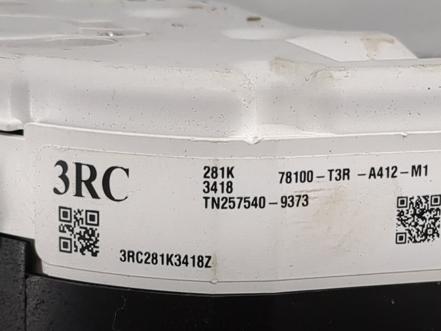 2019-2022 Acura Ilx Instrument Cluster Speedometer Gauges P/N:78100-T3R-A412-M1 TN257540-9373 Miles: Fits Fits 2019 2020 202