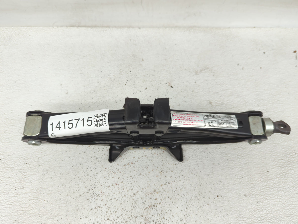 2021 Acura Tlx Spare Scissor Car Jack - Oemusedautoparts1.com