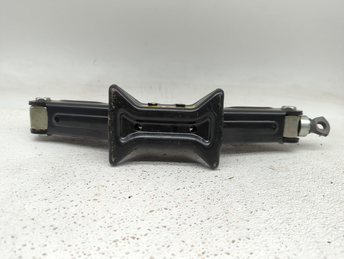 2021 Acura Tlx Spare Scissor Car Jack - Oemusedautoparts1.com
