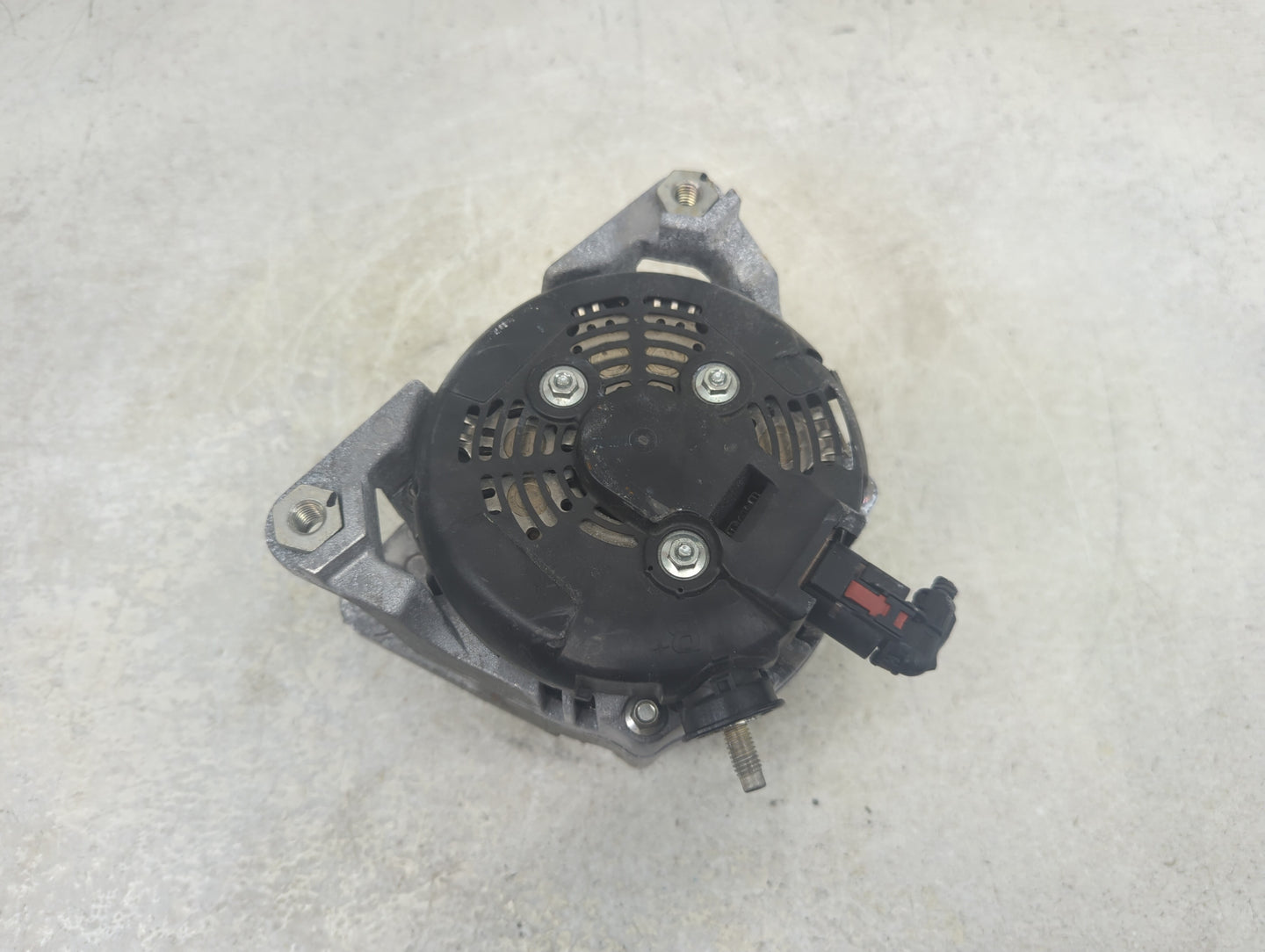 2021 Alfa Romeo Stelvio Alternator Replacement Generator Charging Assembly Engine OEM P/N:50559542 104211-1330 Fits Fits 201