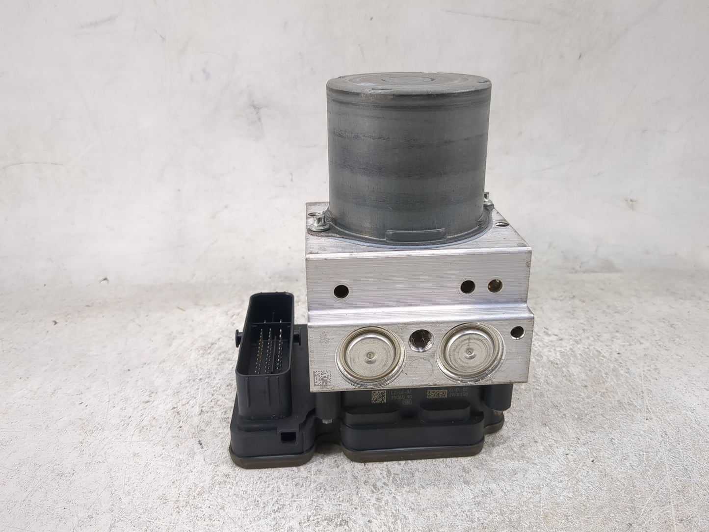 2021 Audi A4 ABS Pump Control Module Replacement P/N:8W0614517AM 0265299699, 269731 Fits OEM Used Auto Parts - Oemusedautopa