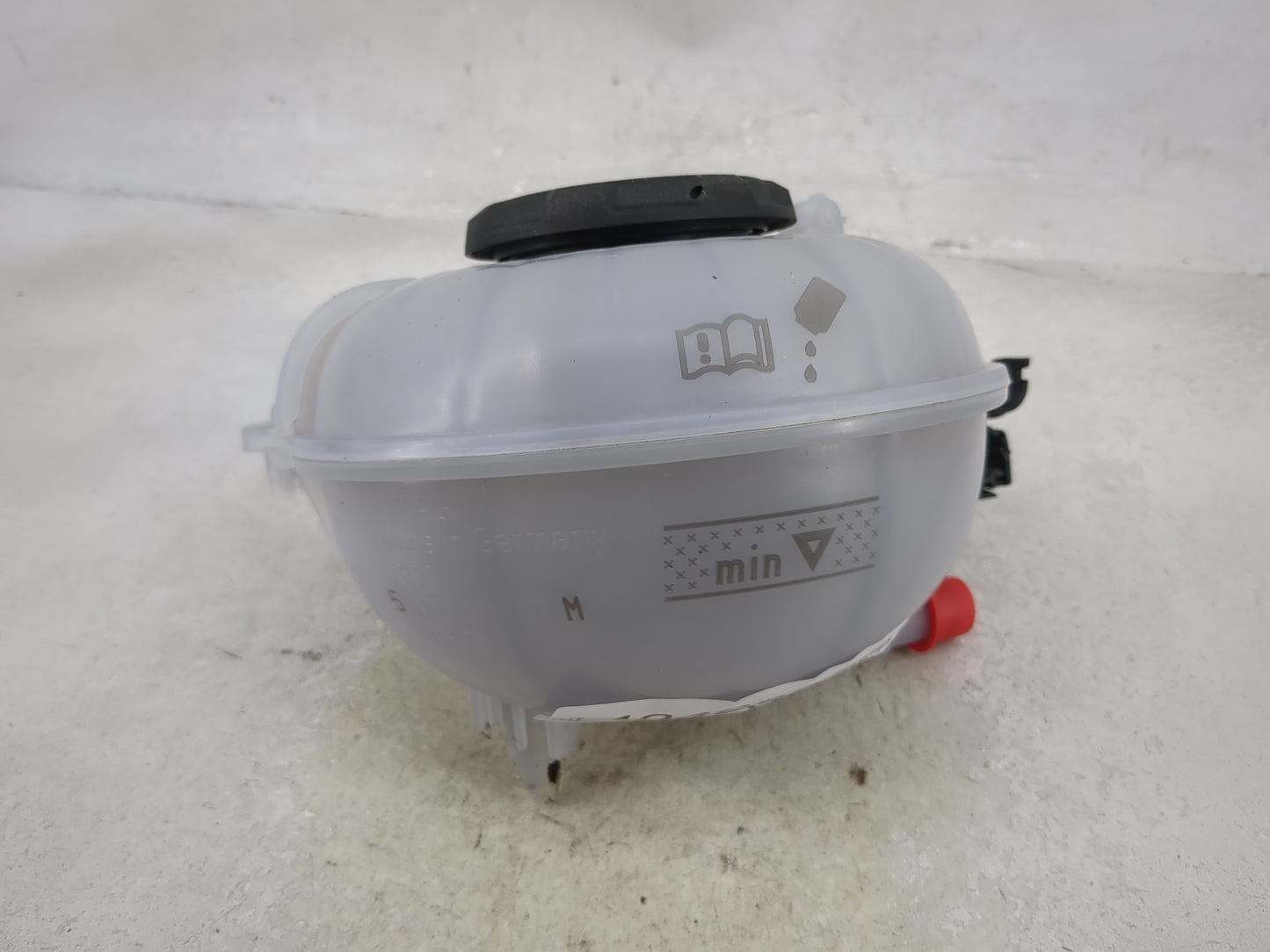 2020-2021 Audi Q3 Radiator Coolant Overflow Expansion Tank Bottle - Oemusedautoparts1.com