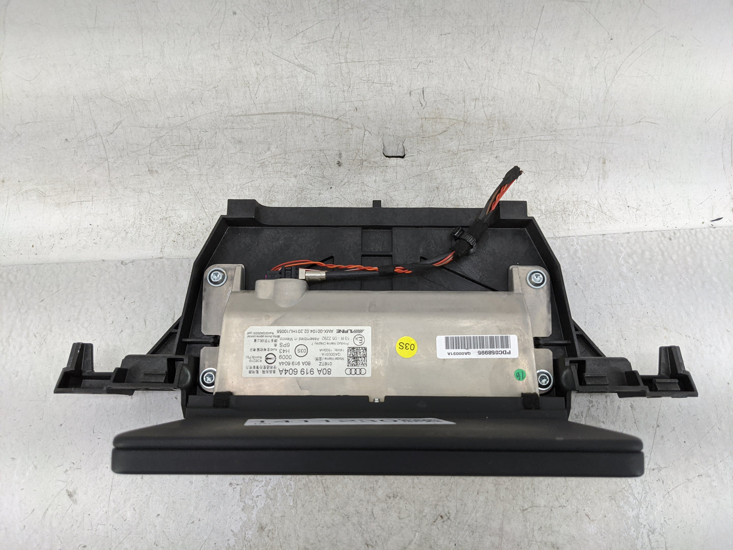 2018-2020 Audi Q5 Information Display Screen - Oemusedautoparts1.com