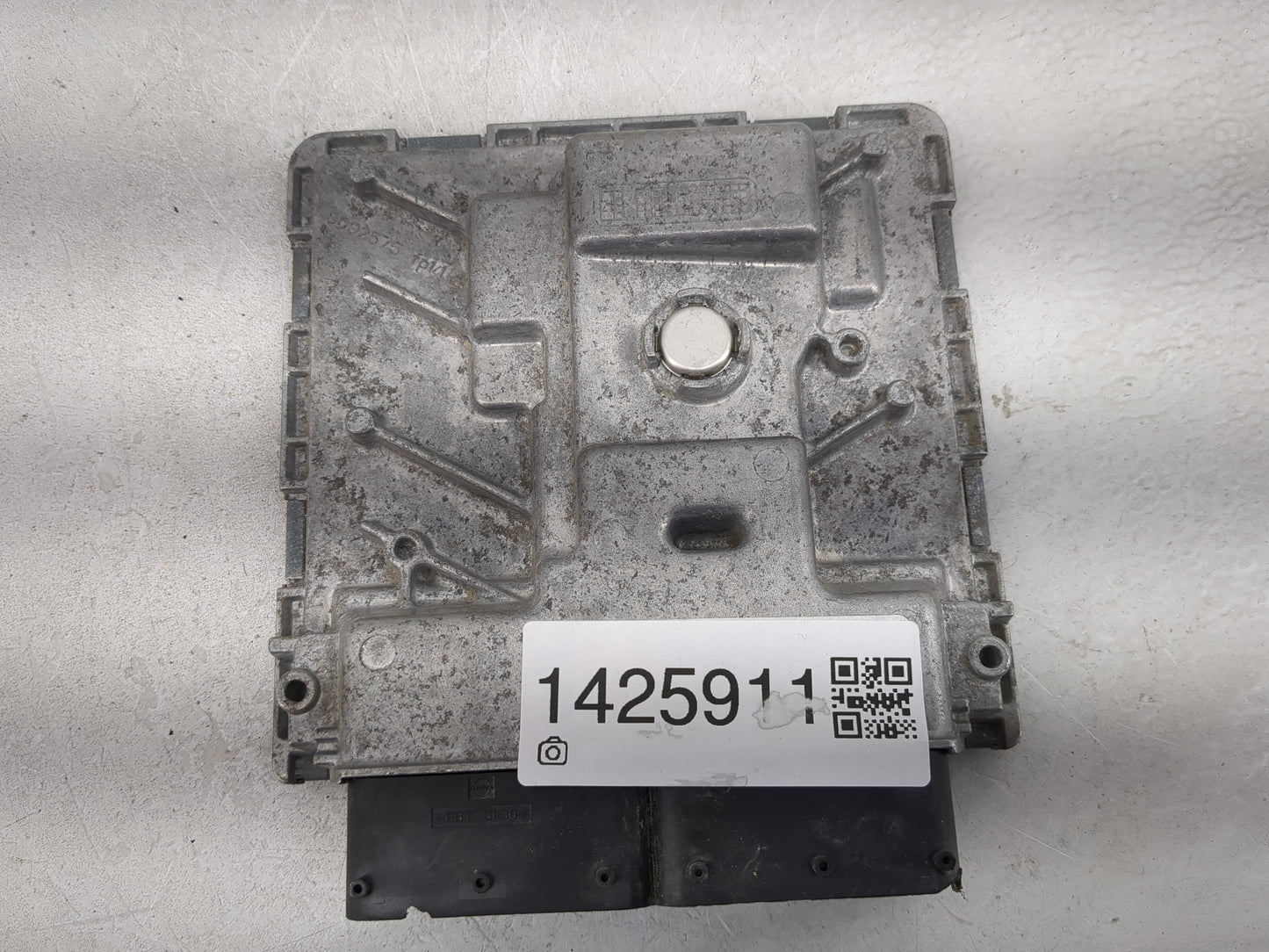 2021 Audi Q5 PCM Engine Control Computer ECU ECM PCU OEM P/N:06L907425B Fits OEM Used Auto Parts - Oemusedautoparts1.com