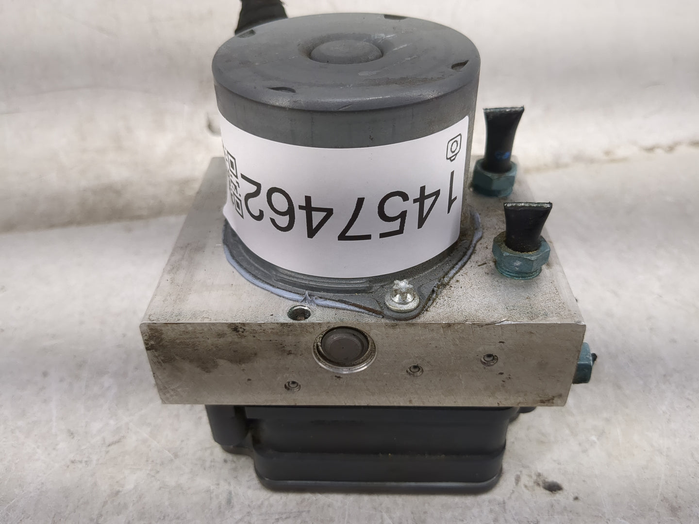 2021 Audi Q5 ABS Pump Control Module Replacement P/N:80A614517P Fits OEM Used Auto Parts - Oemusedautoparts1.com