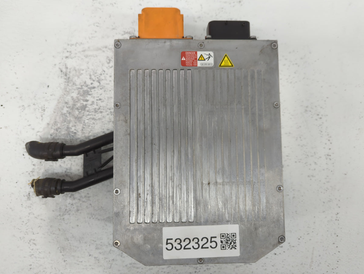 2021 Audi Q5 Hybrid DC Synergy Drive Power Inverter P/N:5QE 915 681 D Fits OEM Used Auto Parts - Oemusedautoparts1.com