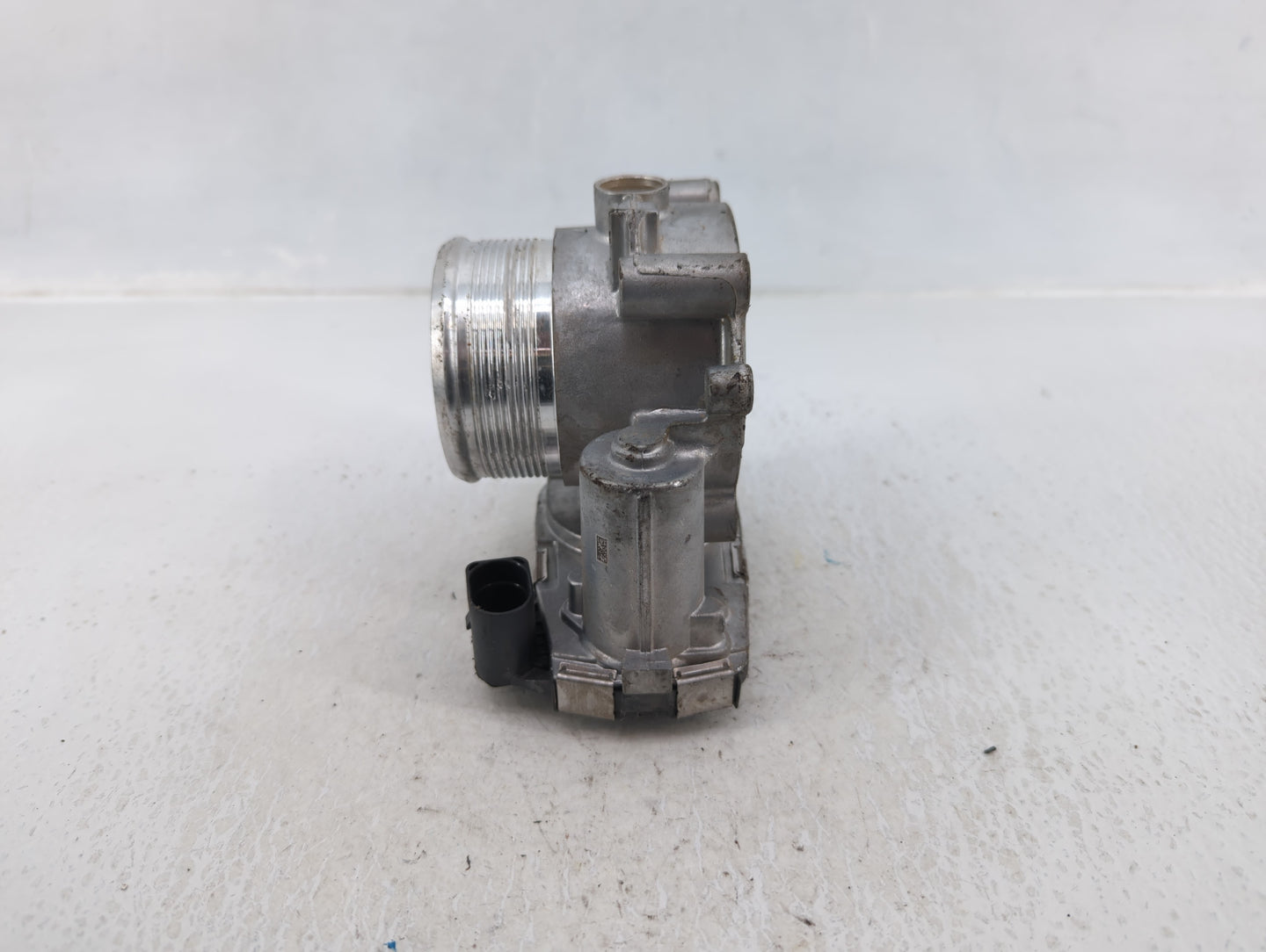 2021 Audi Q5 Throttle Body P/N:06Q 133 062 A Fits OEM Used Auto Parts - Oemusedautoparts1.com