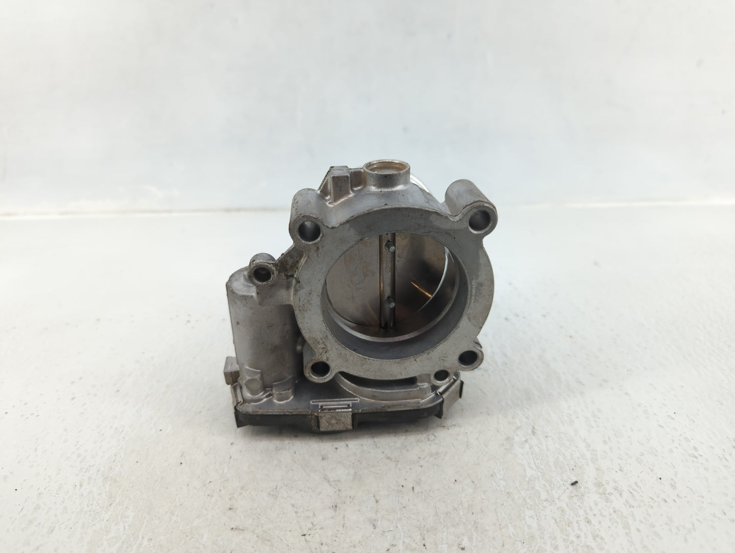 2021 Audi Q5 Throttle Body P/N:06Q 133 062 A Fits OEM Used Auto Parts - Oemusedautoparts1.com