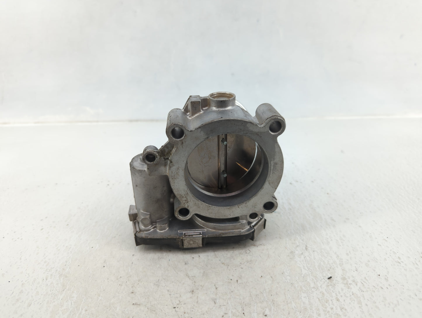 2021 Audi Q5 Throttle Body P/N:06Q 133 062 A Fits OEM Used Auto Parts - Oemusedautoparts1.com