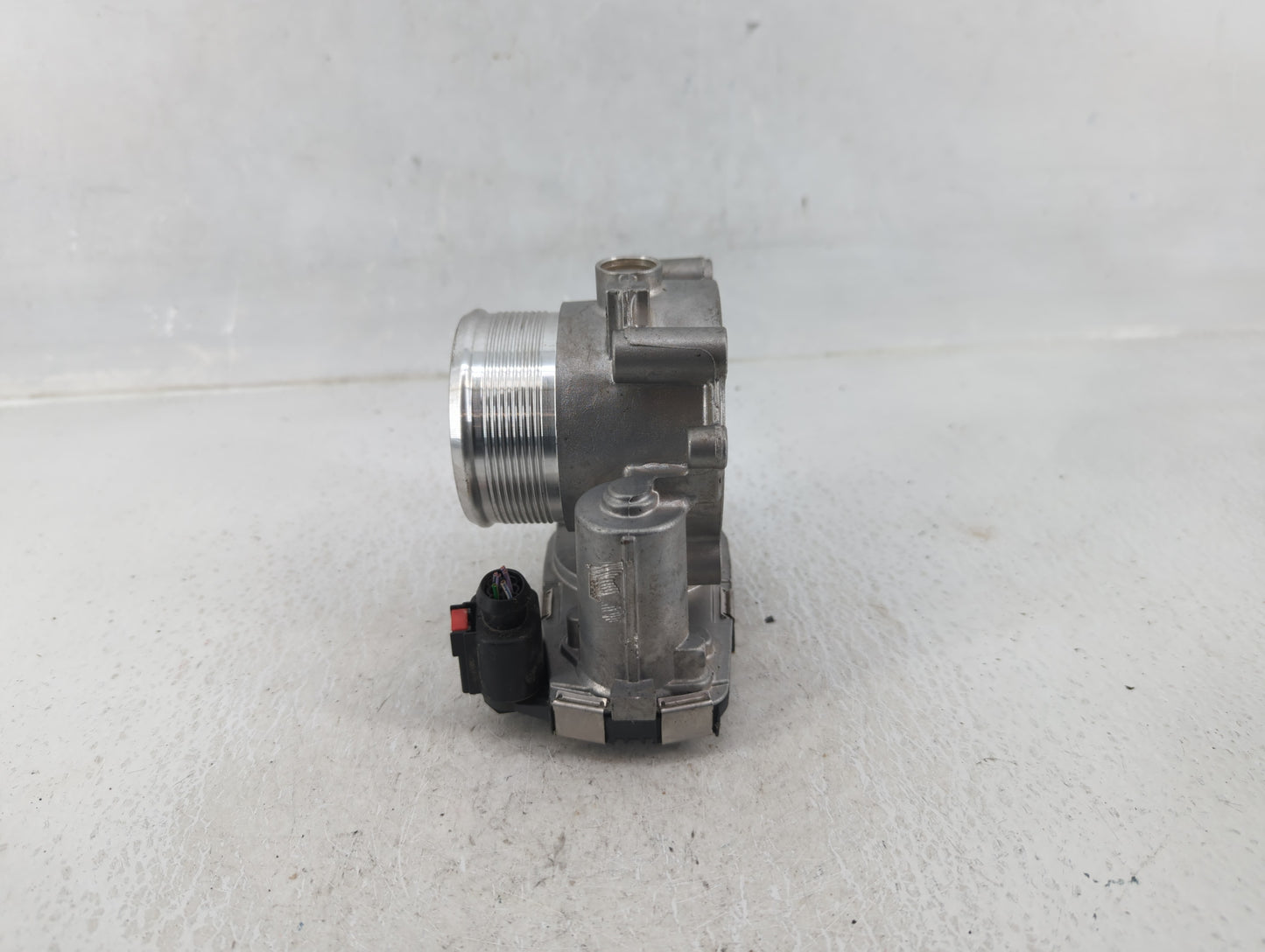 2021 Audi Q5 Throttle Body P/N:06Q 133 062 A Fits OEM Used Auto Parts - Oemusedautoparts1.com