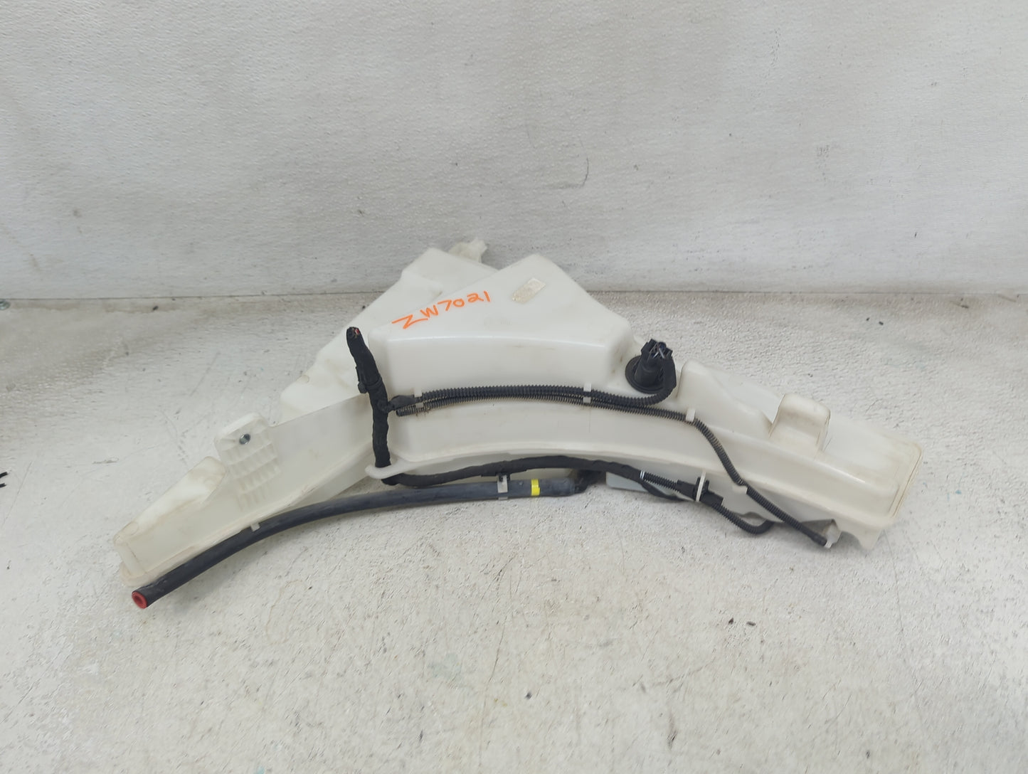 2021 Audi Rs7 Windshield Washer Fluid Reservoir Bottle Oem - Oemusedautoparts1.com