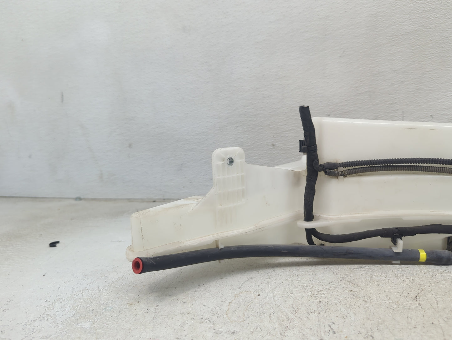 2021 Audi Rs7 Windshield Washer Fluid Reservoir Bottle Oem - Oemusedautoparts1.com
