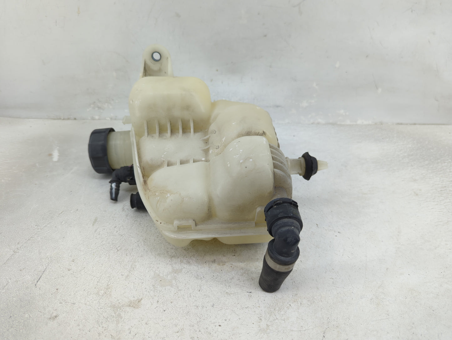 Bmw 228i Radiator Coolant Overflow Expansion Tank Bottle - Oemusedautoparts1.com