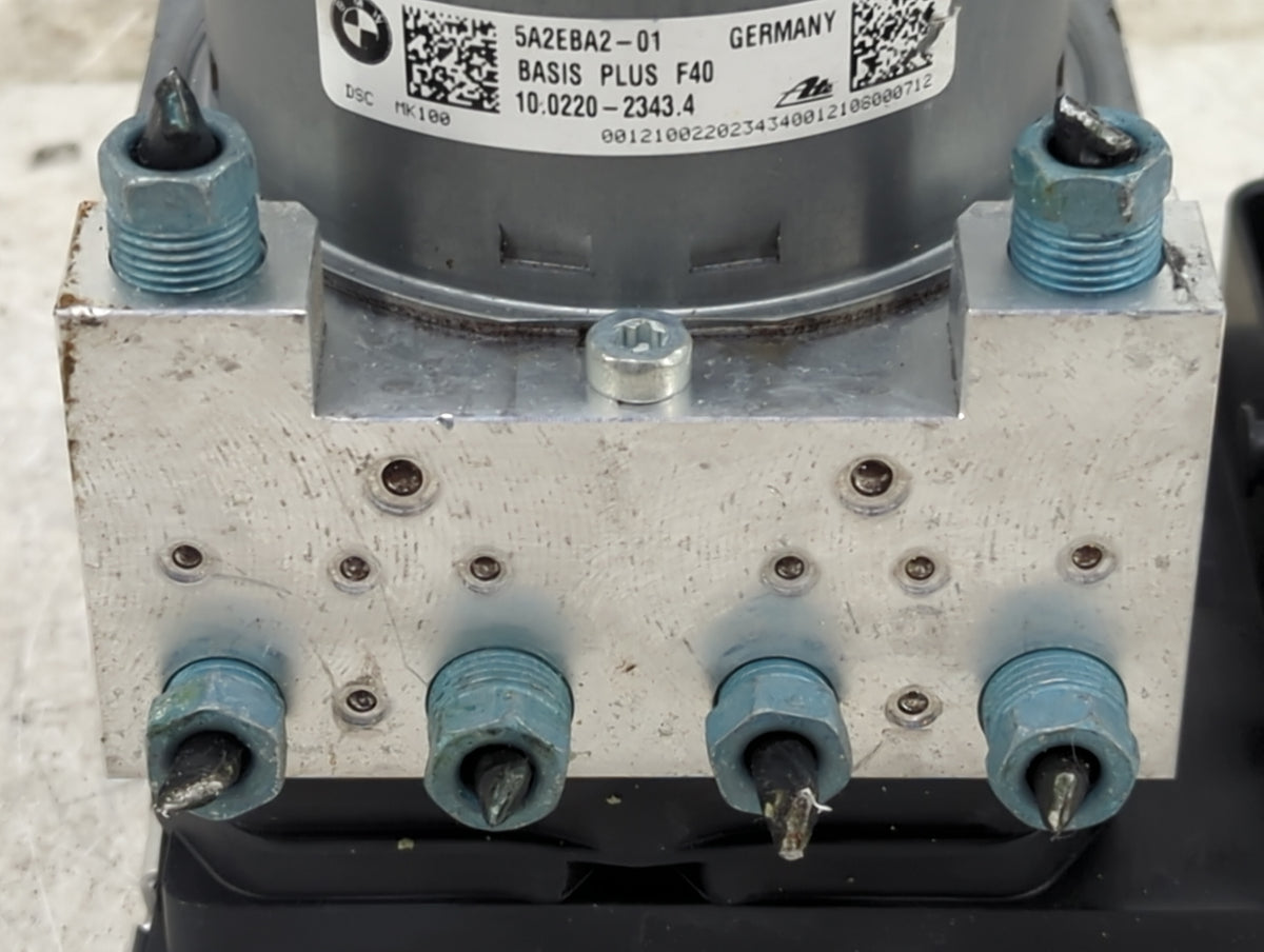 2021 Bmw 228i Anti-Lock Brake ABS Pump Module Actuator OEM P/N:5A2EBA2-01 10.0220-2343.4 Fits OEM Used Auto Parts - Oemuseda