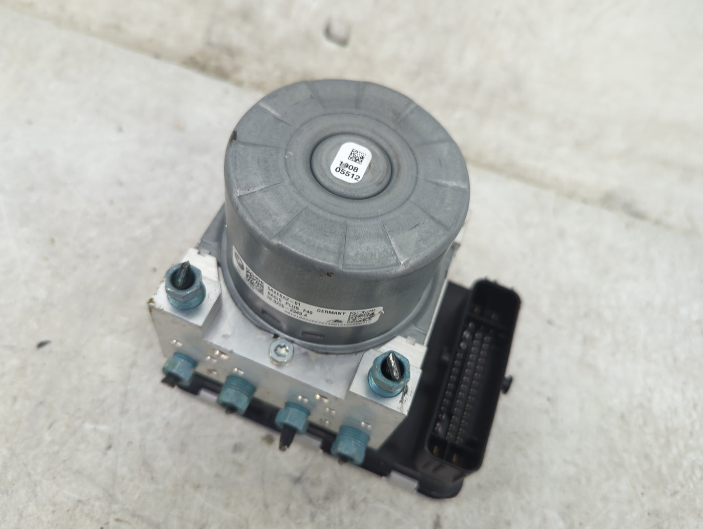 2021 Bmw 228i ABS Pump Control Module Replacement P/N:5A2EBA2-01 10.0220-2343.4 Fits OEM Used Auto Parts - Oemusedautoparts1