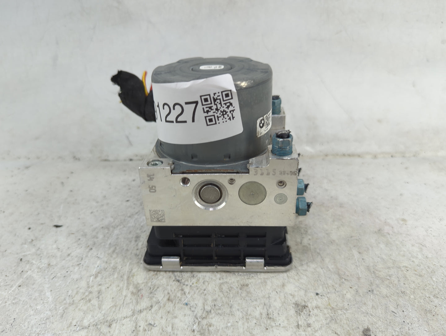 2021 Bmw 228i ABS Pump Control Module Replacement P/N:5A25FD9-01 10.0220-2265.4, 8801531-01 Fits OEM Used Auto Parts - Oemus