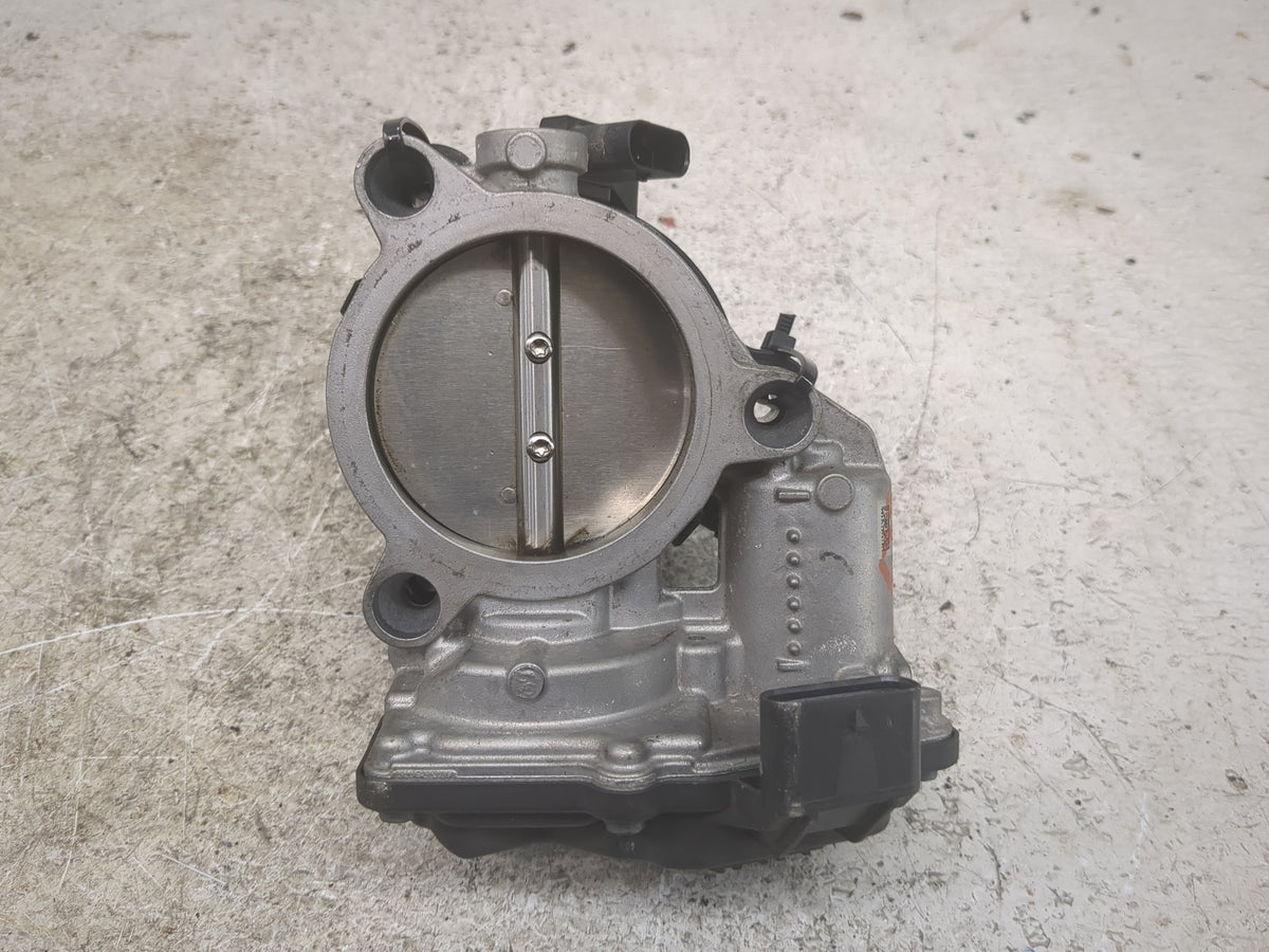 2021 Bmw 228i Throttle Body P/N:13.54 7 619 008 03 A2C15022400 Fits Fits 2016 2017 2018 2019 2020 2022 OEM Used Auto Parts -