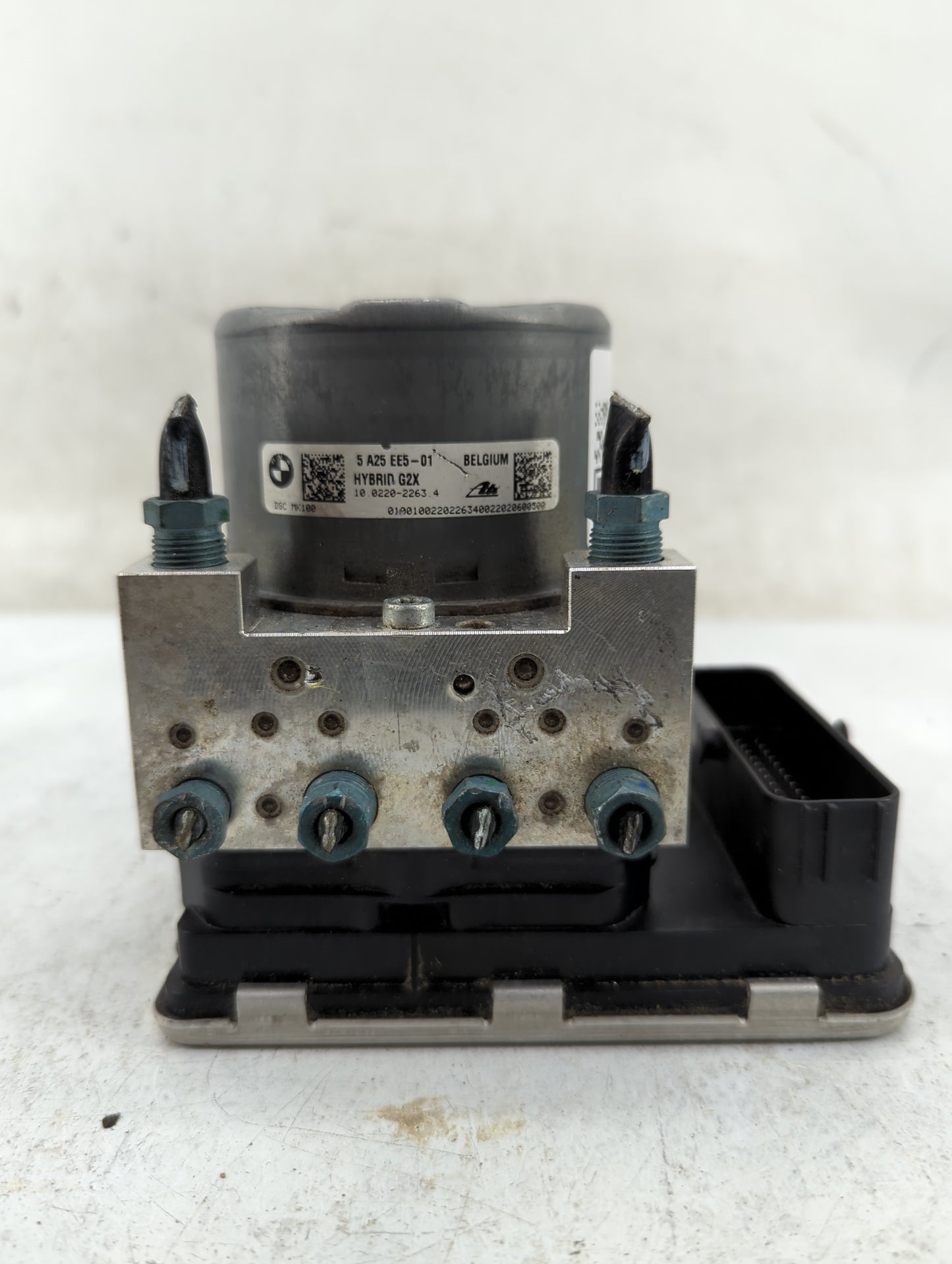 2021 Bmw 330e ABS Pump Control Module Replacement P/N:5A25EE5-01 10.0220-2263.4, 5A25EE6, 10.0919-6562.3, 10.0629-3894.1 Fit