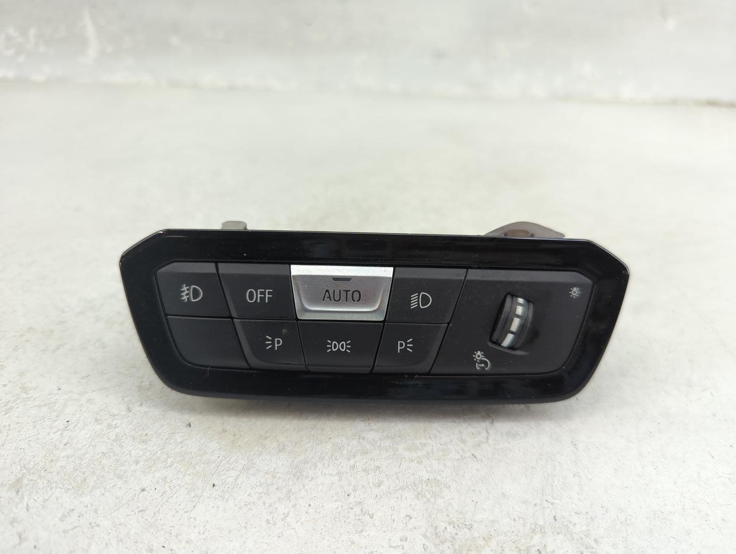 2021 Bmw 330i Headlight Head Light Switch Lamp Control - Oemusedautoparts1.com