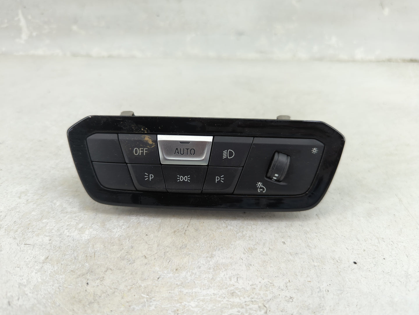 2021 Bmw 330i Headlight Head Light Switch Lamp Control E1084971 - Oemusedautoparts1.com